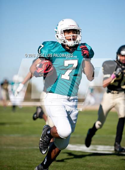 Thumbnail 3 in Sultana @ Hesperia photogallery.