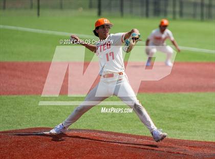 Thumbnail 3 in United vs. Hutto (LISD Tournament) photogallery.