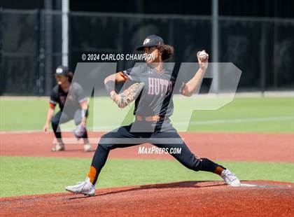 Thumbnail 3 in United vs. Hutto (LISD Tournament) photogallery.