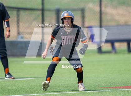 Thumbnail 2 in United vs. Hutto (LISD Tournament) photogallery.