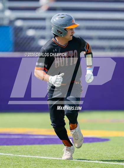 Thumbnail 2 in United vs. Hutto (LISD Tournament) photogallery.