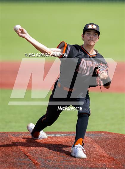 Thumbnail 3 in United vs. Hutto (LISD Tournament) photogallery.