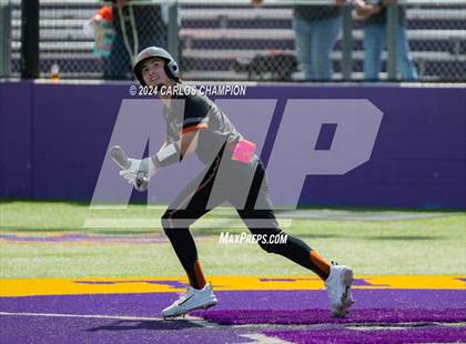 Thumbnail 3 in United vs. Hutto (LISD Tournament) photogallery.