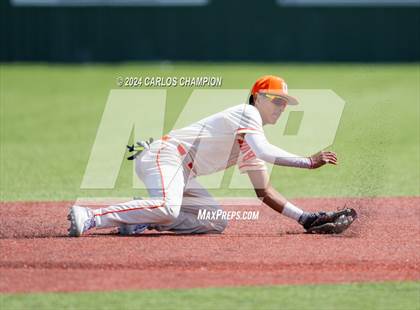 Thumbnail 3 in United vs. Hutto (LISD Tournament) photogallery.
