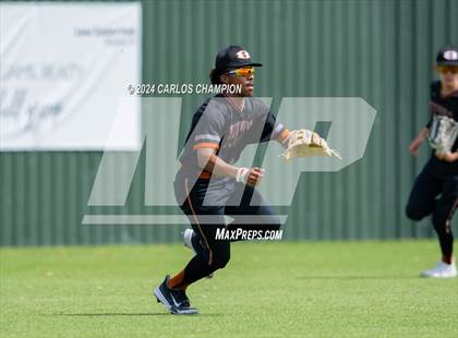 Thumbnail 3 in United vs. Hutto (LISD Tournament) photogallery.