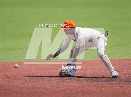 Thumbnail 3 in United vs. Hutto (LISD Tournament) photogallery.