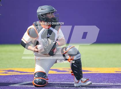 Thumbnail 3 in United vs. Hutto (LISD Tournament) photogallery.