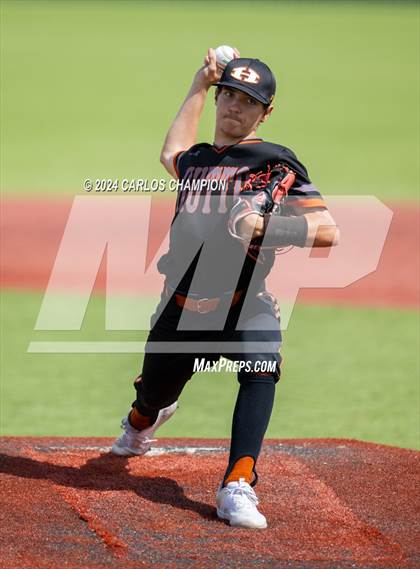 Thumbnail 2 in United vs. Hutto (LISD Tournament) photogallery.