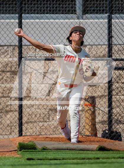 Thumbnail 2 in United vs. Hutto (LISD Tournament) photogallery.