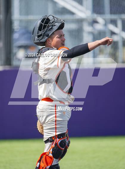 Thumbnail 3 in United vs. Hutto (LISD Tournament) photogallery.
