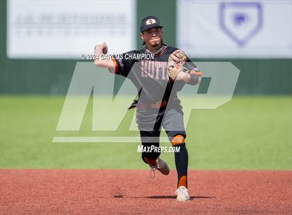 Thumbnail 2 in United vs. Hutto (LISD Tournament) photogallery.