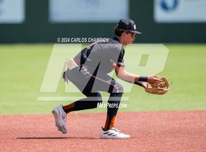 Thumbnail 2 in United vs. Hutto (LISD Tournament) photogallery.