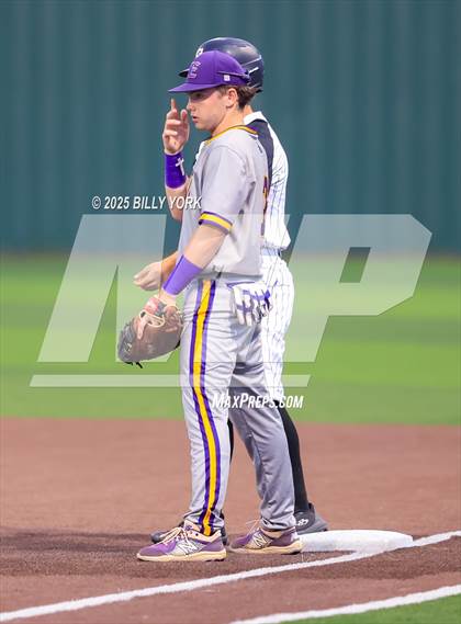 Thumbnail 1 in Grand Saline vs Edgewood photogallery.