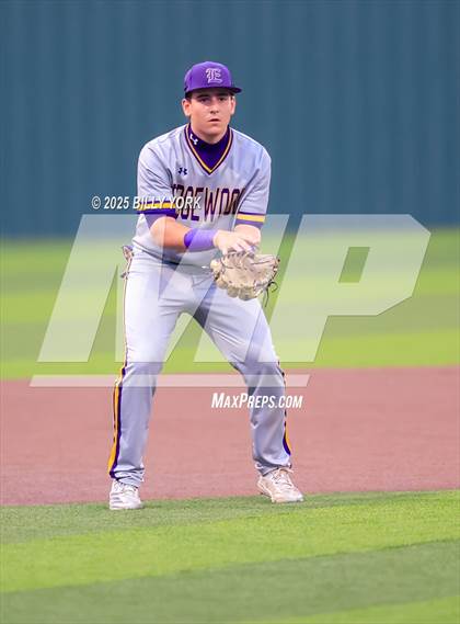 Thumbnail 3 in Grand Saline vs Edgewood photogallery.