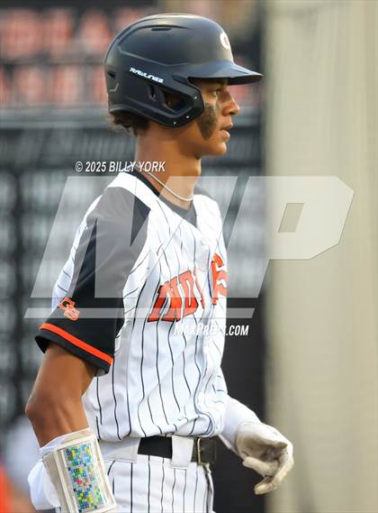Thumbnail 2 in Grand Saline vs Edgewood photogallery.