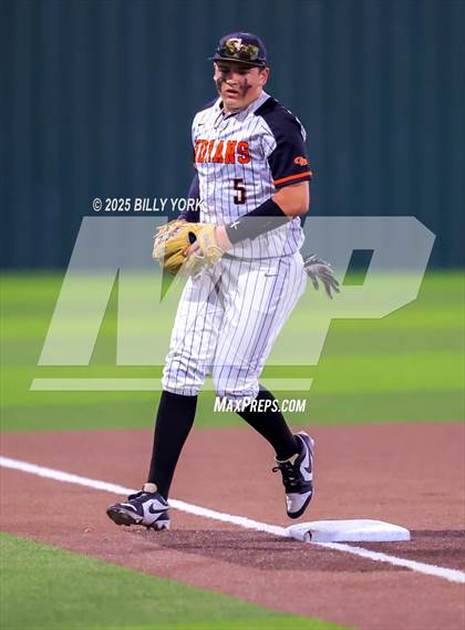 Thumbnail 3 in Grand Saline vs Edgewood photogallery.