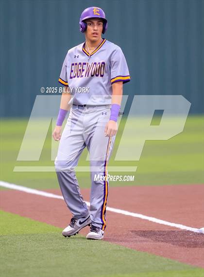 Thumbnail 1 in Grand Saline vs Edgewood photogallery.