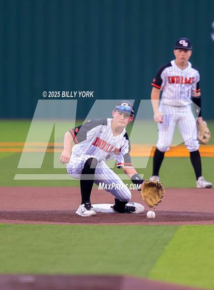 Thumbnail 1 in Grand Saline vs Edgewood photogallery.