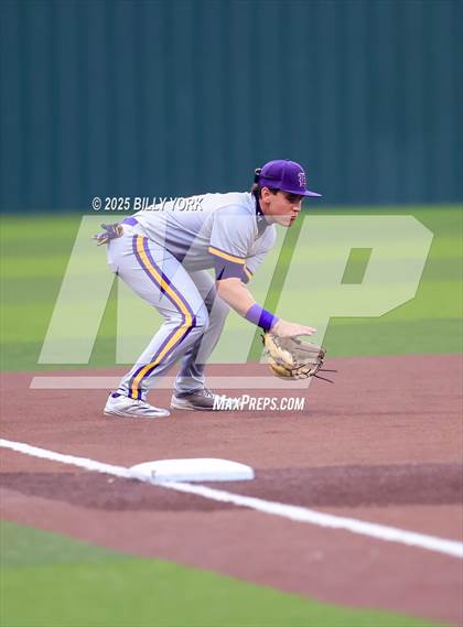 Thumbnail 2 in Grand Saline vs Edgewood photogallery.