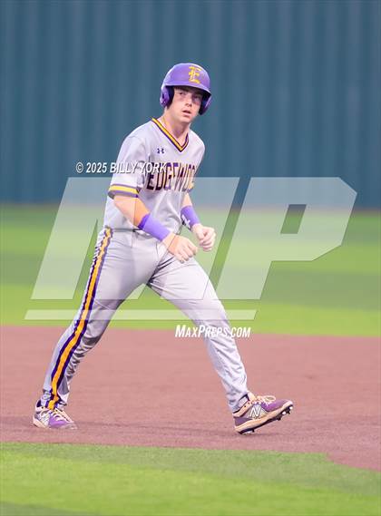 Thumbnail 1 in Grand Saline vs Edgewood photogallery.