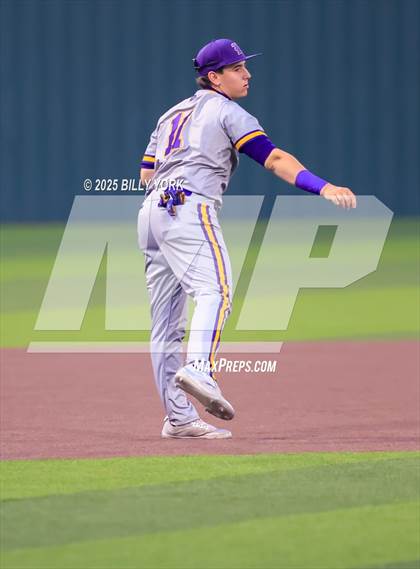 Thumbnail 1 in Grand Saline vs Edgewood photogallery.