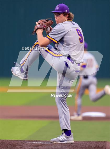 Thumbnail 2 in Grand Saline vs Edgewood photogallery.