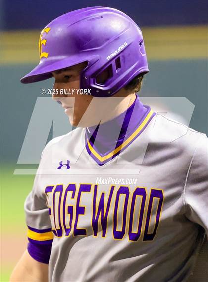 Thumbnail 3 in Grand Saline vs Edgewood photogallery.