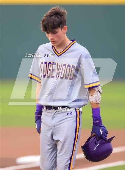 Thumbnail 2 in Grand Saline vs Edgewood photogallery.