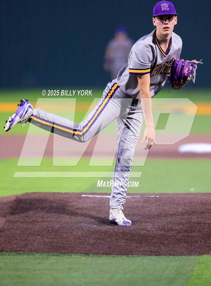 Thumbnail 3 in Grand Saline vs Edgewood photogallery.