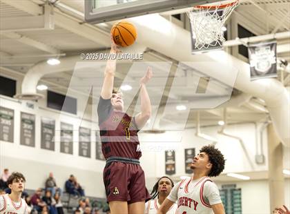 Thumbnail 1 in Windsor @ Liberty photogallery.