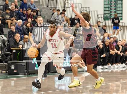 Thumbnail 1 in Windsor @ Liberty photogallery.