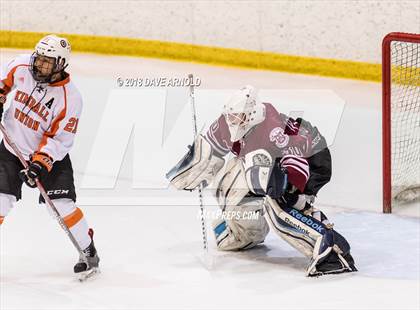 Thumbnail 3 in Kimball Union Academy vs Salisbury School (NEPSAC Elite 8 Final) photogallery.