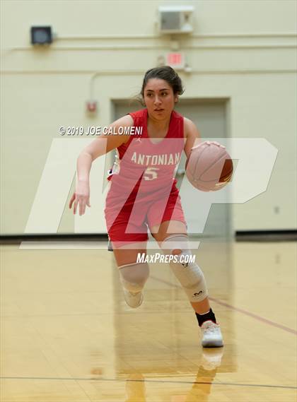 Thumbnail 1 in Lee [Robert E.] vs Antonian Prep photogallery.