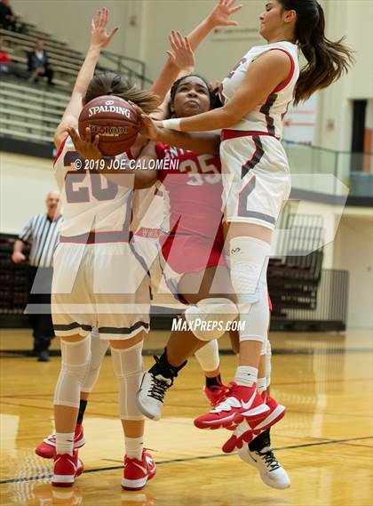 Thumbnail 3 in Lee [Robert E.] vs Antonian Prep photogallery.