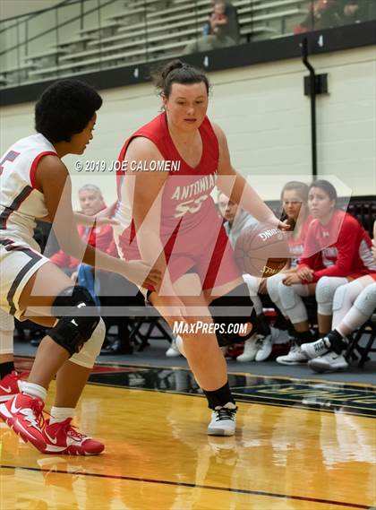 Thumbnail 3 in Lee [Robert E.] vs Antonian Prep photogallery.