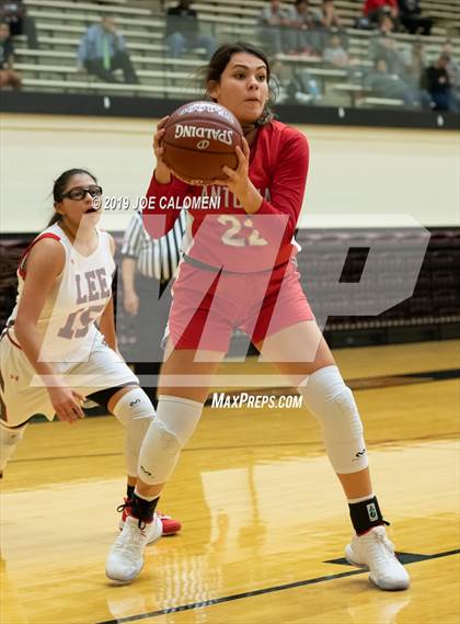 Thumbnail 2 in Lee [Robert E.] vs Antonian Prep photogallery.