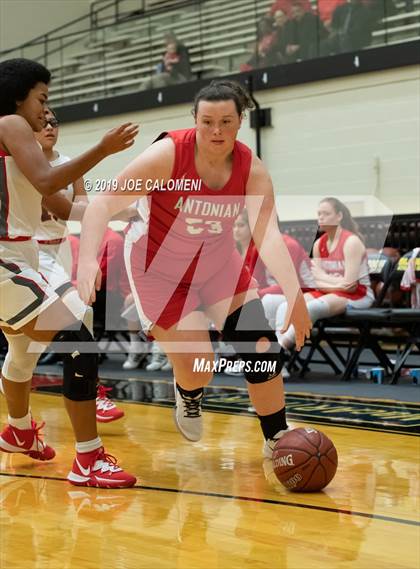 Thumbnail 1 in Lee [Robert E.] vs Antonian Prep photogallery.