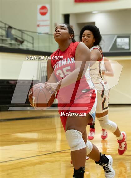 Thumbnail 1 in Lee [Robert E.] vs Antonian Prep photogallery.