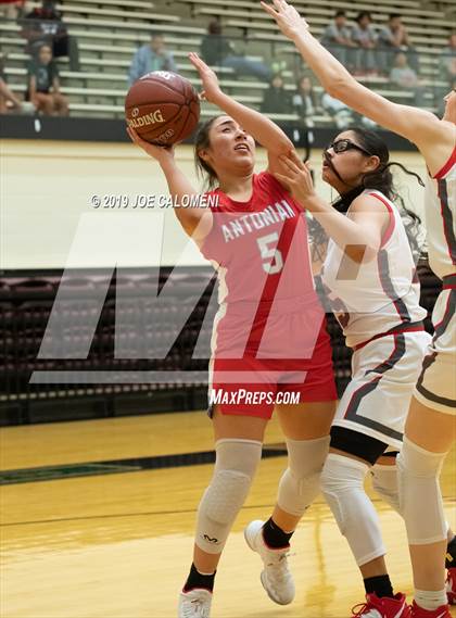 Thumbnail 2 in Lee [Robert E.] vs Antonian Prep photogallery.