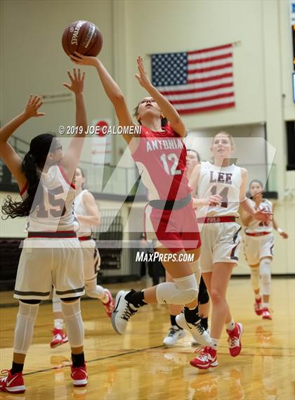 Thumbnail 1 in Lee [Robert E.] vs Antonian Prep photogallery.