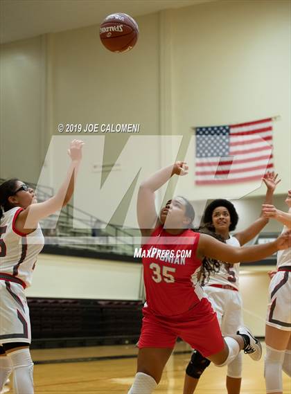 Thumbnail 3 in Lee [Robert E.] vs Antonian Prep photogallery.