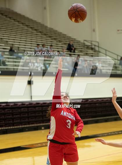 Thumbnail 3 in Lee [Robert E.] vs Antonian Prep photogallery.