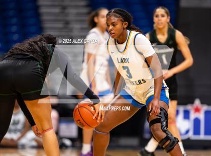 Thumbnail 2 in Boswell vs. Fort Bend Hightower (UIL 6A Basketball Division II Final) photogallery.