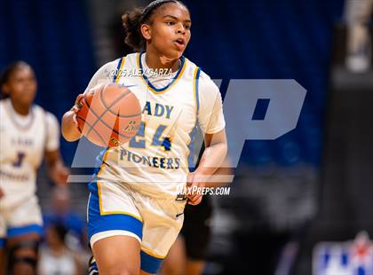 Thumbnail 2 in Boswell vs. Fort Bend Hightower (UIL 6A Basketball Division II Final) photogallery.