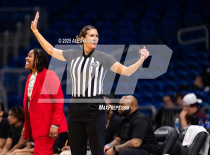 Thumbnail 2 in Boswell vs. Fort Bend Hightower (UIL 6A Basketball Division II Final) photogallery.