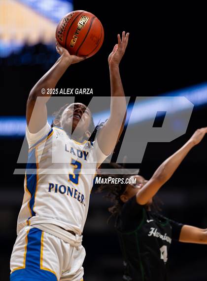 Thumbnail 2 in Boswell vs. Fort Bend Hightower (UIL 6A Basketball Division II Final) photogallery.
