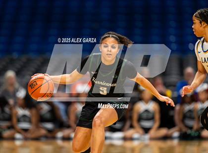 Thumbnail 3 in Boswell vs. Fort Bend Hightower (UIL 6A Basketball Division II Final) photogallery.