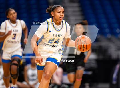 Thumbnail 1 in Boswell vs. Fort Bend Hightower (UIL 6A Basketball Division II Final) photogallery.