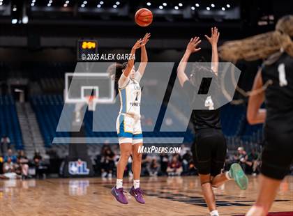 Thumbnail 1 in Boswell vs. Fort Bend Hightower (UIL 6A Basketball Division II Final) photogallery.