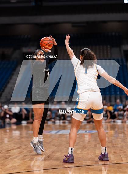 Thumbnail 2 in Boswell vs. Fort Bend Hightower (UIL 6A Basketball Division II Final) photogallery.